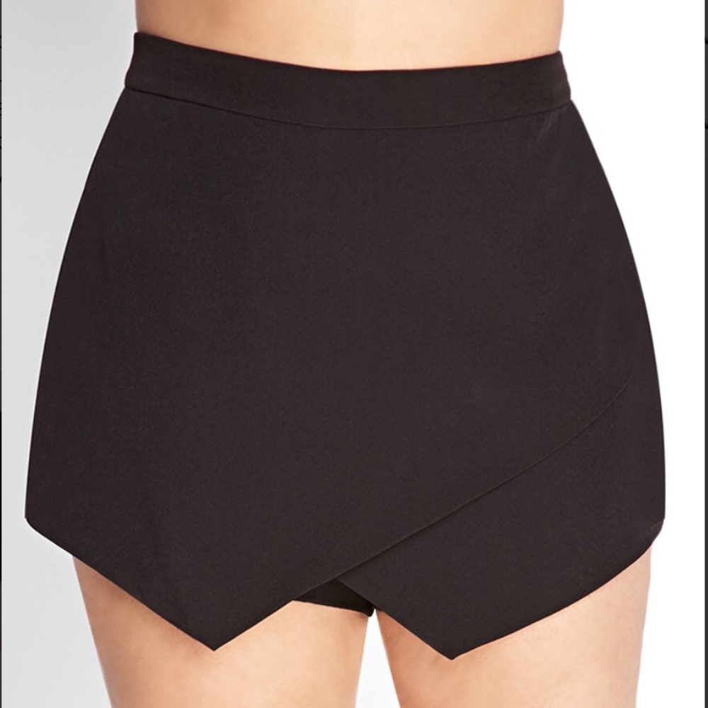 Forever 21+ Black Skort